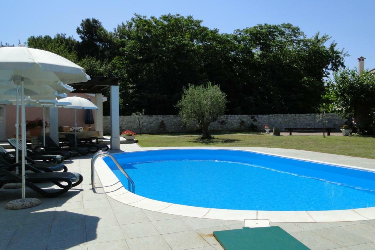 Apartments Villa Maran Умаг Экстерьер фото